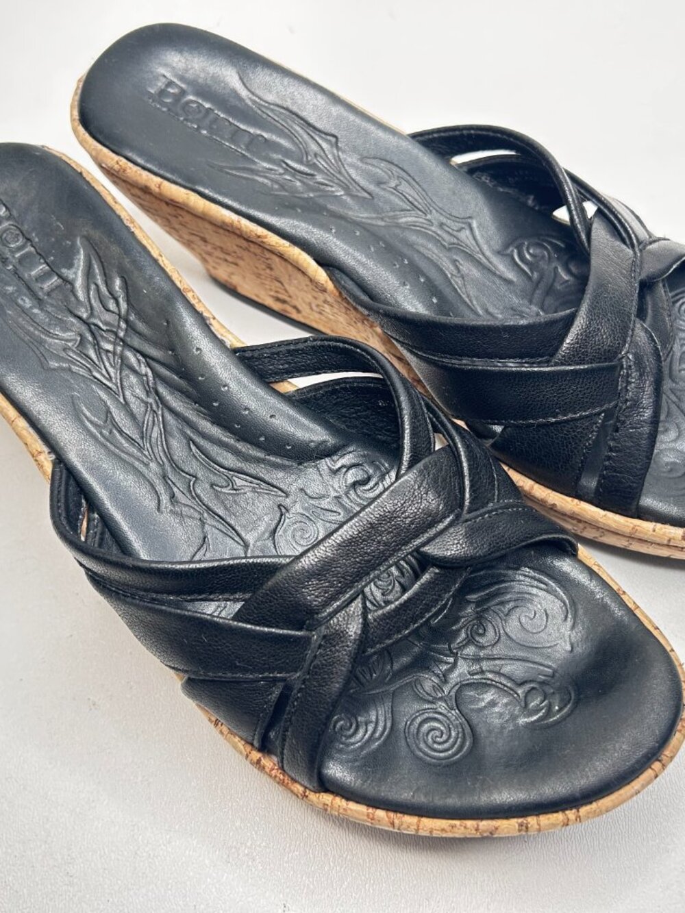 BORN W31075 Black Leather Wedge/ Cork Slide Sandals Women's Sz 8/39